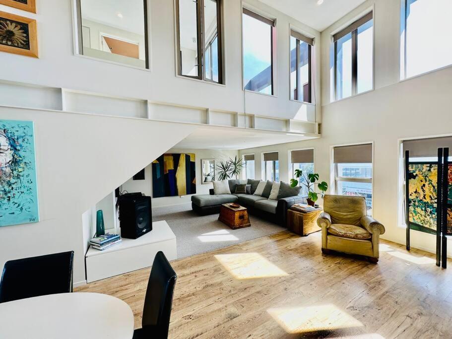 Stunning New York Loft Gallery Christchurch Buitenkant foto